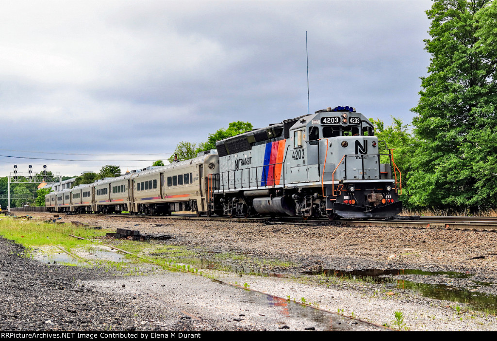 Extra NJT 4203 west